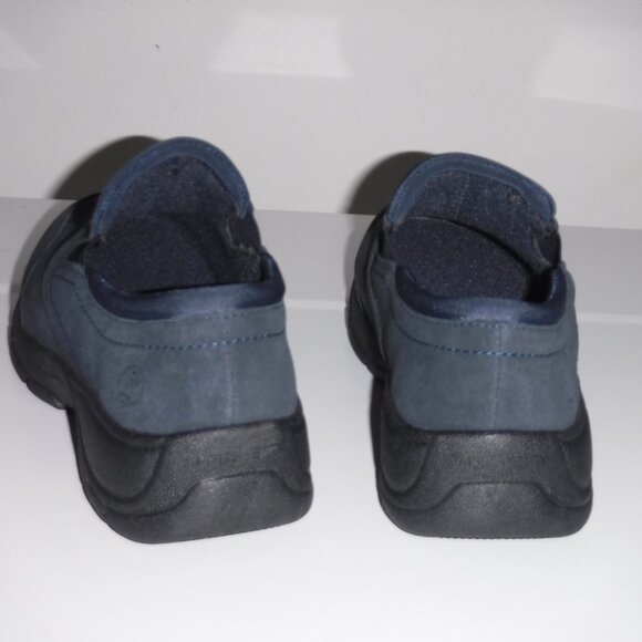 LANDS END WMNS ALL WEATHER SUEDE MOCS, SIZE 10 - Picture 3 of 6